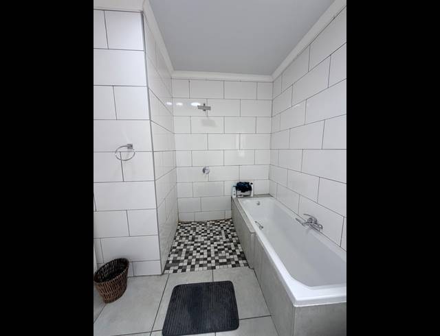 4 BEDROOM FREESTANDING FOR SALE IN SUNAIR PARK